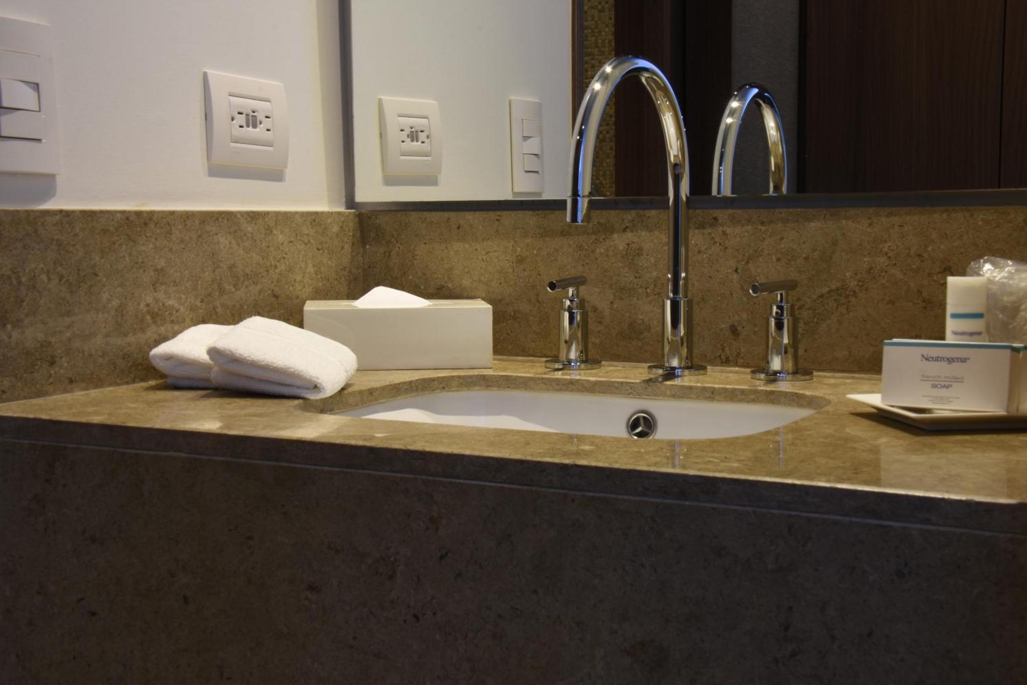 Hampton By Hilton Bogota Usaquen Zewnętrze zdjęcie