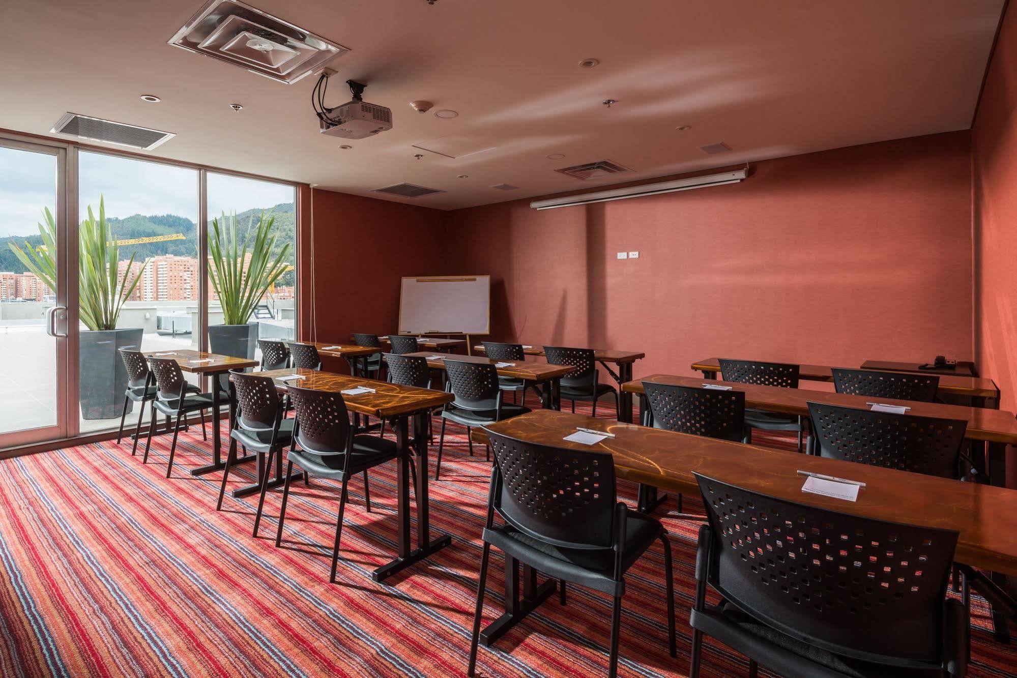 Hampton By Hilton Bogota Usaquen Zewnętrze zdjęcie
